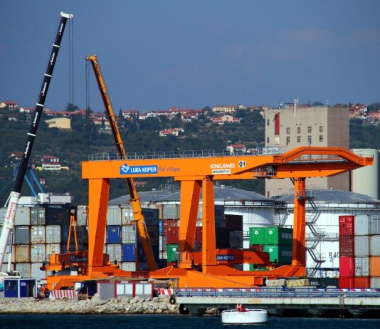 Luka Koper znova z dovoljenjem za daljši pomol