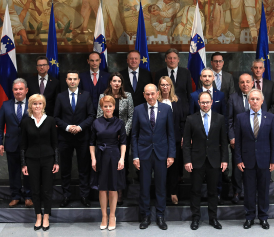 Janez Janša: Nihče ni zvišal plač funkcionarjem