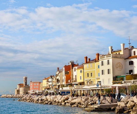 VIDEO: Od jutri dovoljenjo prehajanje med občinami