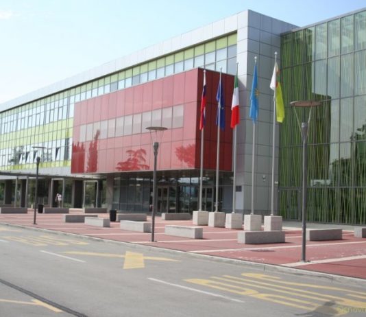 Prva okužba z novim koronavirusom tudi na Osnovni šoli Koper