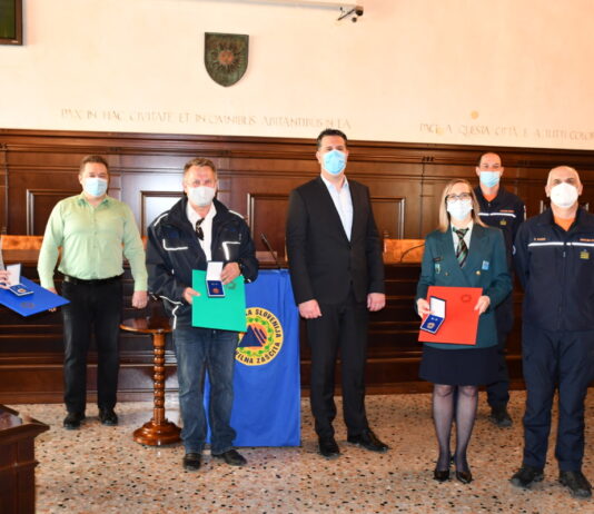 Podelili priznanja civilne zaščite obalne regije