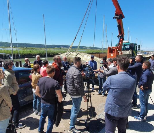 (FOTO) Začelo se je urejanje Jernejevega kanala v Seči, brezplačnih privezov ne bo več