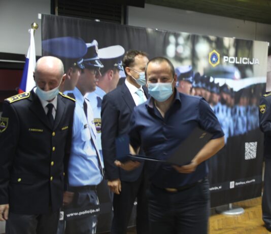 (FOTO) Tudi novogoriška policijska uprava podelila policijska priznanja