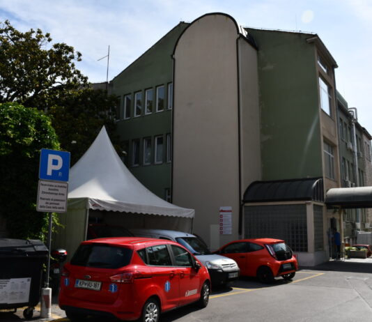 V Kopru bodo jutri in v četrtek cepili brez naročanja, cepivo boste lahko izbrali