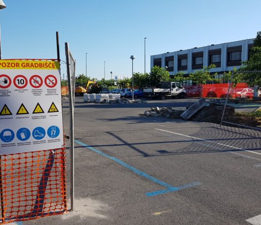 Glavna avtobusna postaja v Kopru se seli na parkirišče pri pošti