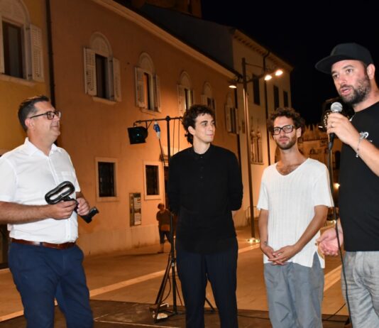 Koprski župan ključ Verdijeve ulice predal mladim umetnikom