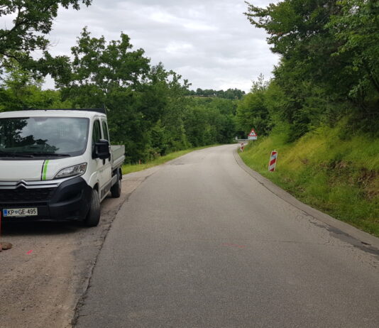 Večmesečne cestne zapore v Dekanih in Šmarjah