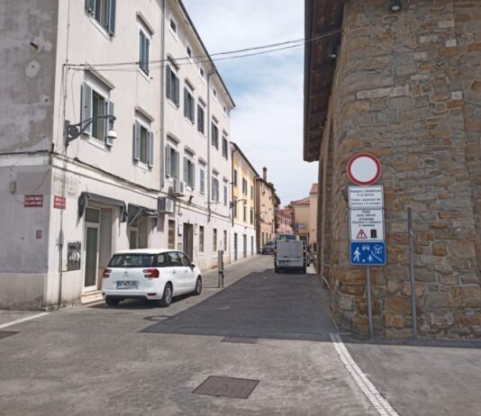 Dvižni stebriček na Kidričevi ulici bo aktiviran jutri