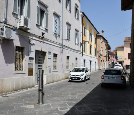 Koper osvobojen pločevine, ulice in trge vračajo ljudem